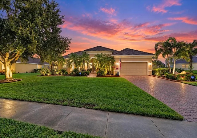 Single family home for sale at 519 147th Court NE, BRADENTON, FL 34212 | MLS# A4707034