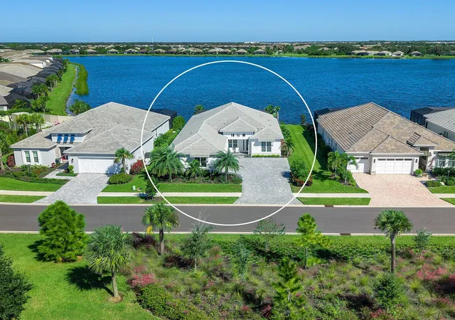 Single family home for sale at 7959 Waterbend Trl, SARASOTA, FL 34240 | MLS# A4707044