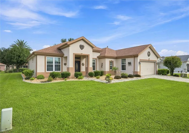 Photo 1 of Single family home for sale at 9120 Se 125th Loop, Summerfield, FL 34491 | MLS# OM732727 | Listing updated on 2026-10-08