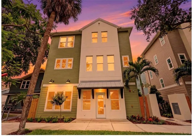 Photo 1 of Single family home for sale at 2532 1st Avenue N, Saint Petersburg, FL 33713 | MLS# TB8551190 | Listing updated on 2026-10-17
