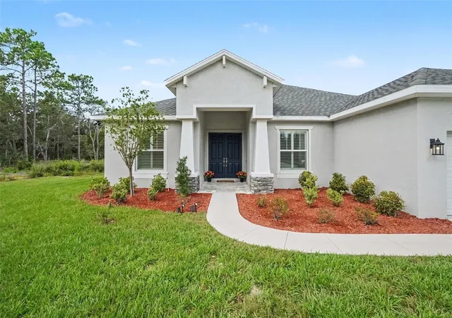Photo 3 of Single family home for sale at 18117 Parakeet Rd, Weeki Wachee, FL 34614 | MLS# TB8551192 | Listing updated on 2026-10-01