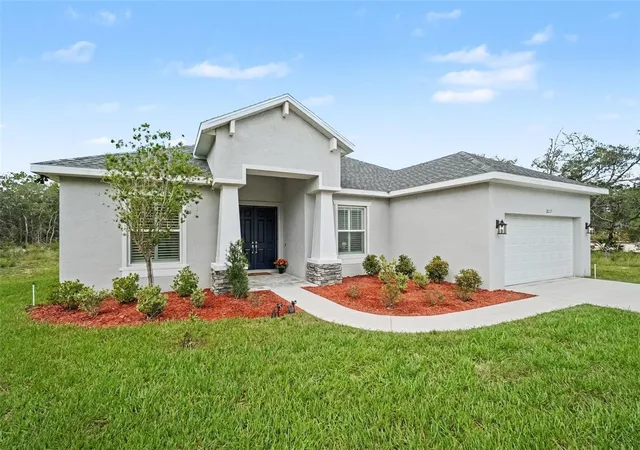 Photo 3 of Single family home for sale at 18117 Parakeet Rd, Weeki Wachee, FL 34614 | MLS# TB8551192 | Listing updated on 2026-10-01