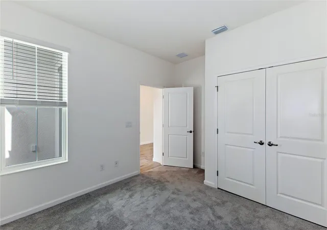 Photo 4 of Single family home for sale at 2252 Sirena Ln, Mount Dora, FL 32757 | MLS# O6443957 | Listing updated on 2026-09-23