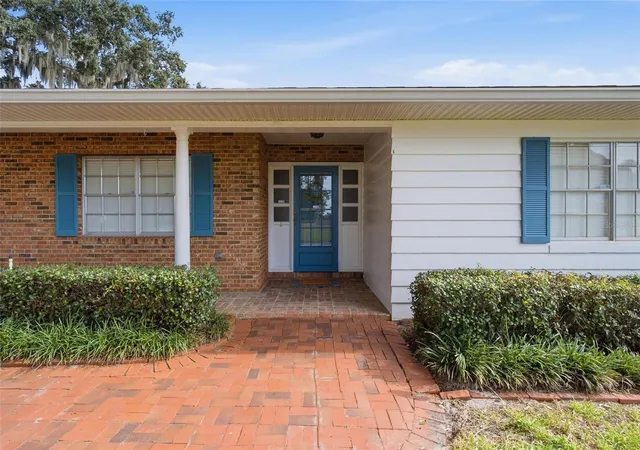 Photo 4 of Single family home for sale at 1320 Lee Ct, Leesburg, FL 34748 | MLS# G5118135 | Listing updated on 2026-10-03