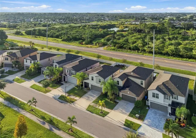 Photo 3 of Single family home for sale at 5111 White Chicory Dr, Apollo Beach, FL 33572 | MLS# TB8551207 | Listing updated on 2026-09-26