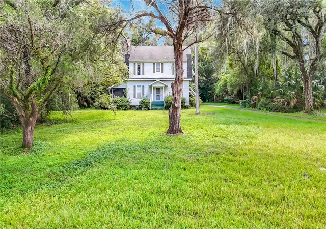 Photo 4 of Sale Pending at 7378 Griffin Rd, Brooksville, FL 34601 | MLS# TB8551208 | Listing updated on 2026-10-02