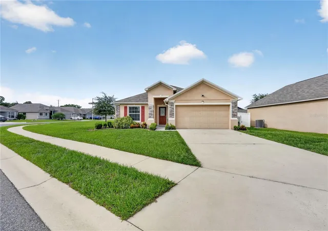 Photo 3 of Single family home for sale at 195 Black Skimmer Ln, Winter Haven, FL 33880 | MLS# S5158102 | Listing updated on 2026-09-23