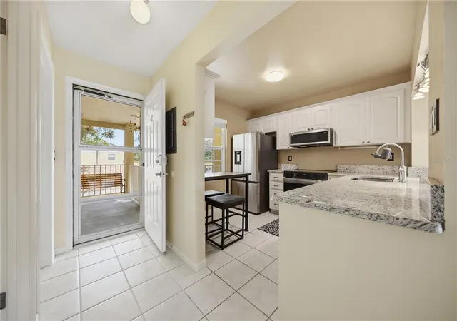 Listing Photo 5 - Condo for sale in building located at 1408 Millstream Ln, DUNEDIN, FL 34698 - Unit #206