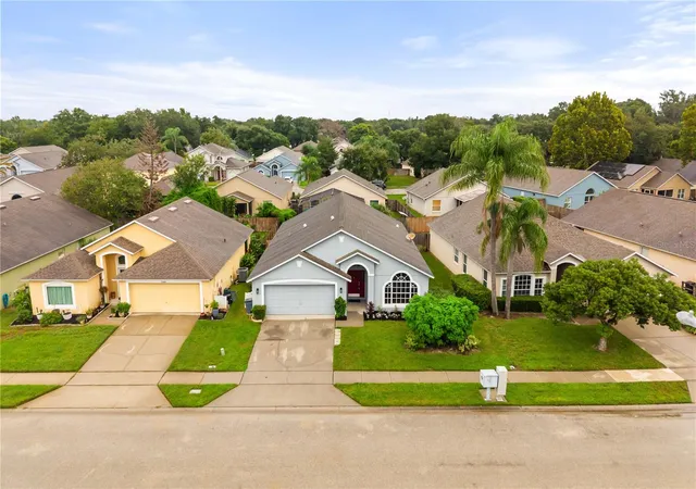 Photo 3 of Single family home for sale at 138 Rockhill Dr, Sanford, FL 32771 | MLS# O6443974 | Listing updated on 2026-10-08