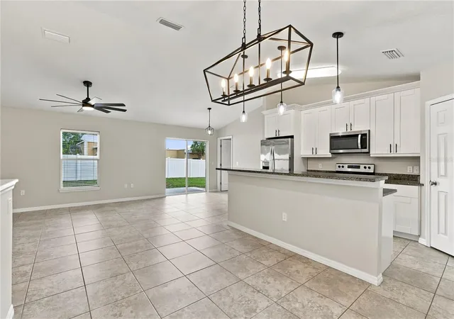 Photo 4 of Single family home for sale at 1324 Auburn St, Lakeland, FL 33801 | MLS# O6443977 | Listing updated on 2026-09-26