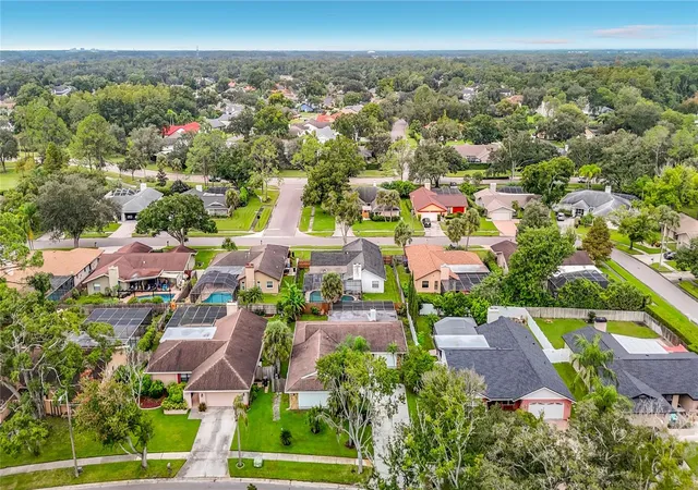 Photo 3 of Single family home for sale at 5118 Brynn Mawr Dr, Tampa, FL 33624 | MLS# TB8551223 | Listing updated on 2026-10-04