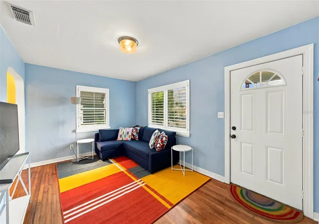 Photo 2 of Single family home for sale at 3820 Burlington Ave N, Saint Petersburg, FL 33713 | MLS# TB8551225 | Listing updated on 2026-10-21