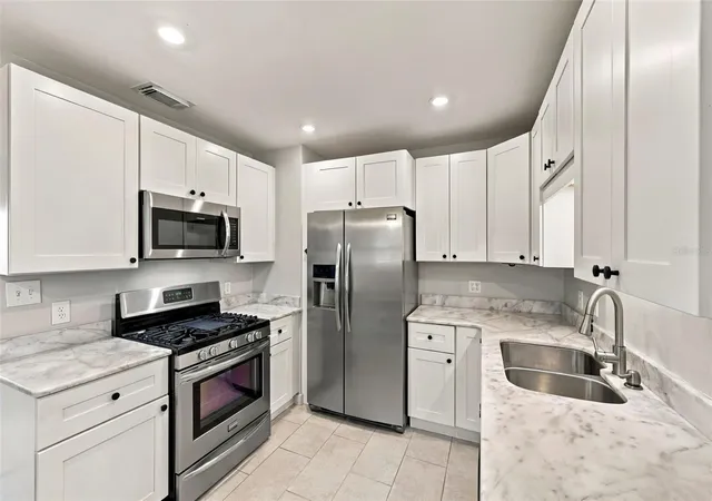 Photo 3 of Single family home for sale at 3820 Burlington Ave N, Saint Petersburg, FL 33713 | MLS# TB8551225 | Listing updated on 2026-10-21