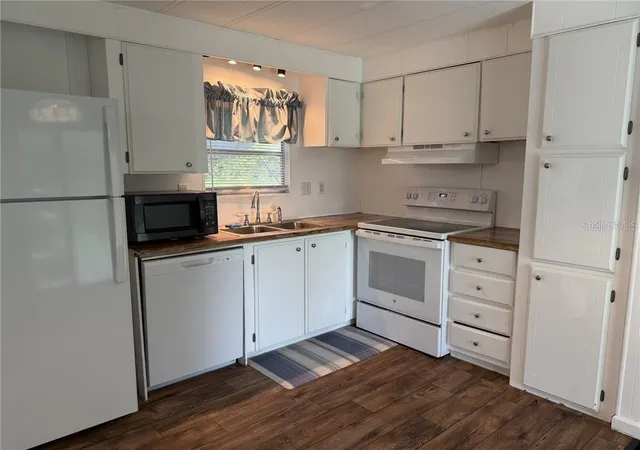 Photo 3 of Single family home for sale at 3707 E Ming Ct, Inverness, FL 34452 | MLS# CC858098 | Listing updated on 2026-10-08