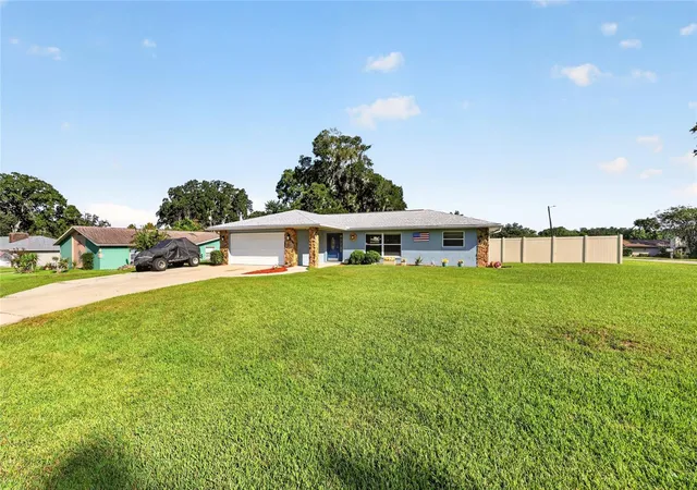 Photo 4 of Single family home for sale at 2809 SE 36th Street, Ocala, FL 34471 | MLS# OM732733 | Listing updated on 2026-09-25
