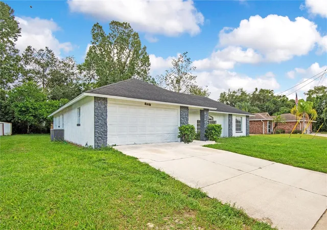 Photo 3 of Single family home for sale at 2113 N Normandy Blvd, Deltona, FL 32725 | MLS# O6443999 | Listing updated on 2026-10-07