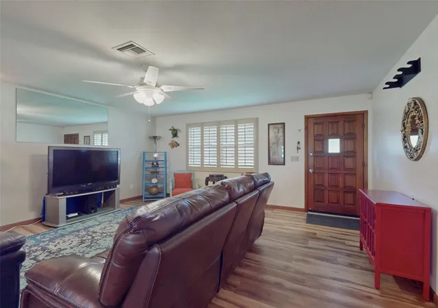Photo 2 of Single family home for sale at 570 Oliver Dr, New Smyrna Beach, FL 32168 | MLS# NS1089324 | Listing updated on 2026-09-27