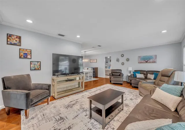 Photo 3 of Single family home for sale at 739 Roughbeard Rd, Winter Park, FL 32792 | MLS# O6444000 | Listing updated on 2026-09-25