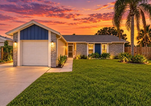 Single family home for sale at 208 Flamingo Dr, APOLLO BEACH, FL 33572 | MLS# TB8551237