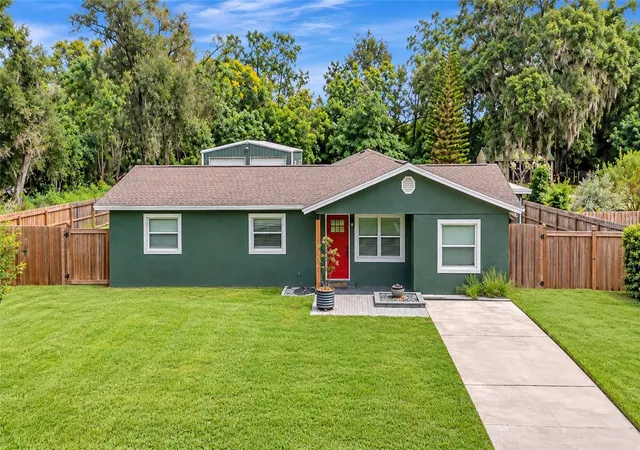 Photo 2 of Single family home for sale at 2923 Junction Rd, Zellwood, FL 32798 | MLS# TB8551239 | Listing updated on 2026-10-06