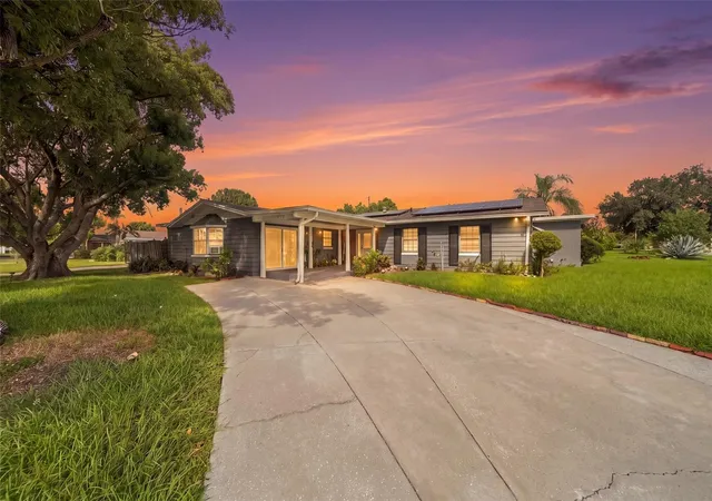 Photo 1 of Single family home for sale at 6525 Voltaire Dr, Orlando, FL 32809 | MLS# O6444004 | Listing updated on 2026-09-24