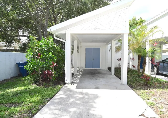 Multi family home for sale at 1974/76 Debbie St, SARASOTA, FL 34231 | MLS# A4707072