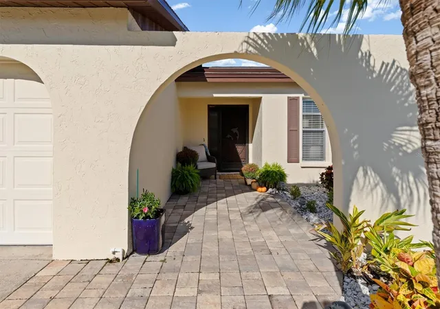 Photo 1 of Single family home for sale at 609 Bramblewood Ln #181, Englewood, FL 34223 | MLS# D6148891 | Listing updated on 2026-10-07