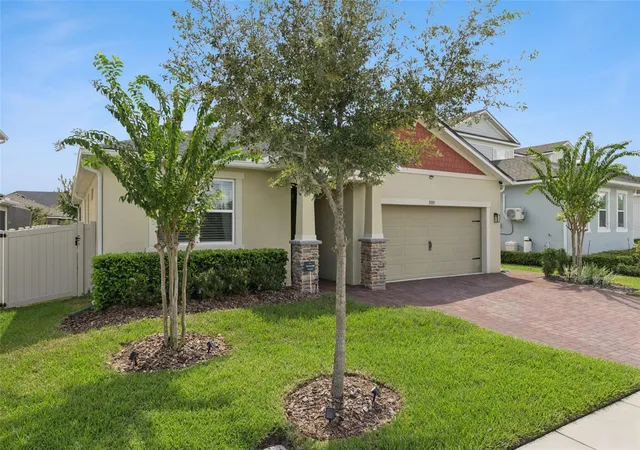 Photo 2 of Single family home for sale at 3033 Ambersweet Pl, Clermont, FL 34711 | MLS# O6444006 | Listing updated on 2026-10-22