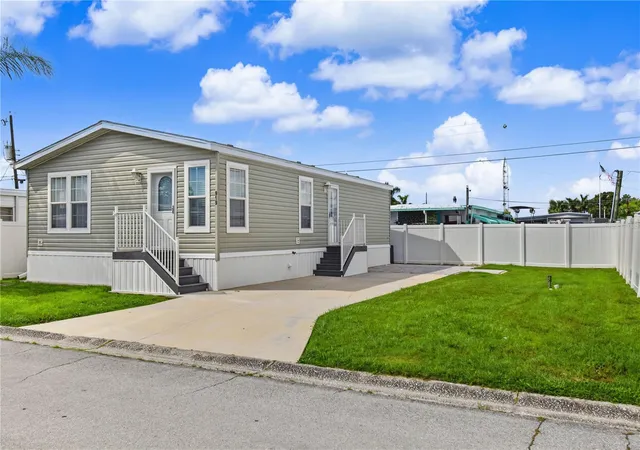 Manufactured home for sale at 919 50th Avenue W, Bradenton, FL 34207 | MLS# A4707074 | Listing updated on 2026-09-23