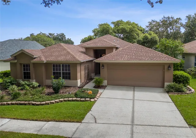 Photo 3 of Single family home for sale at 3134 Bent Crk Dr, Valrico, FL 33596 | MLS# TB8551245 | Listing updated on 2026-10-07