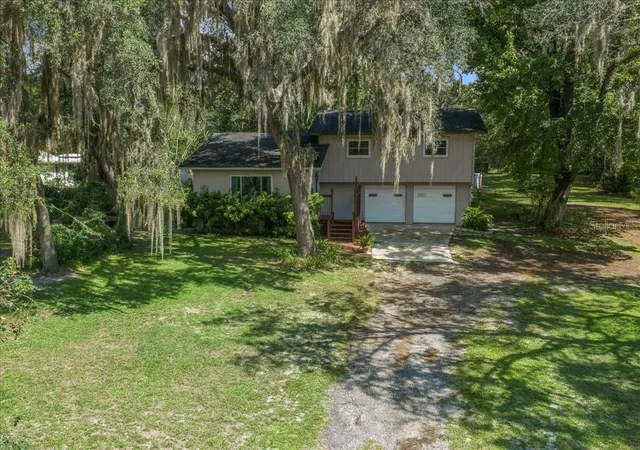 Photo 1 of Single family home for sale at 6567 Woodland Dr, Keystone Heights, FL 32656 | MLS# OM732737 | Listing updated on 2026-10-02