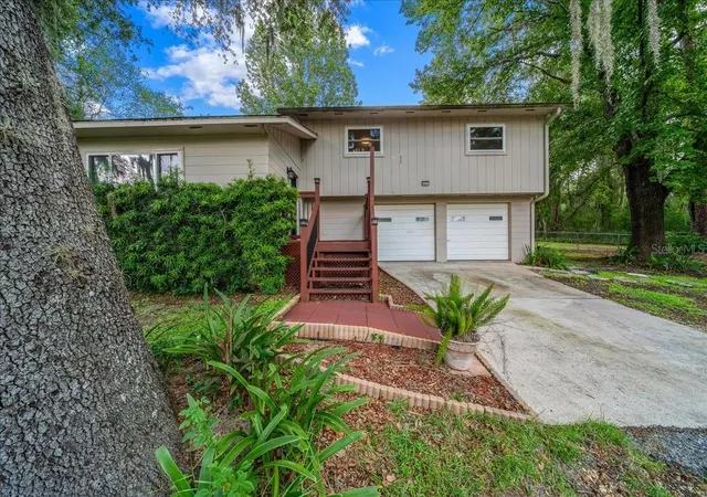 Photo 3 of Single family home for sale at 6567 Woodland Dr, Keystone Heights, FL 32656 | MLS# OM732737 | Listing updated on 2026-10-02