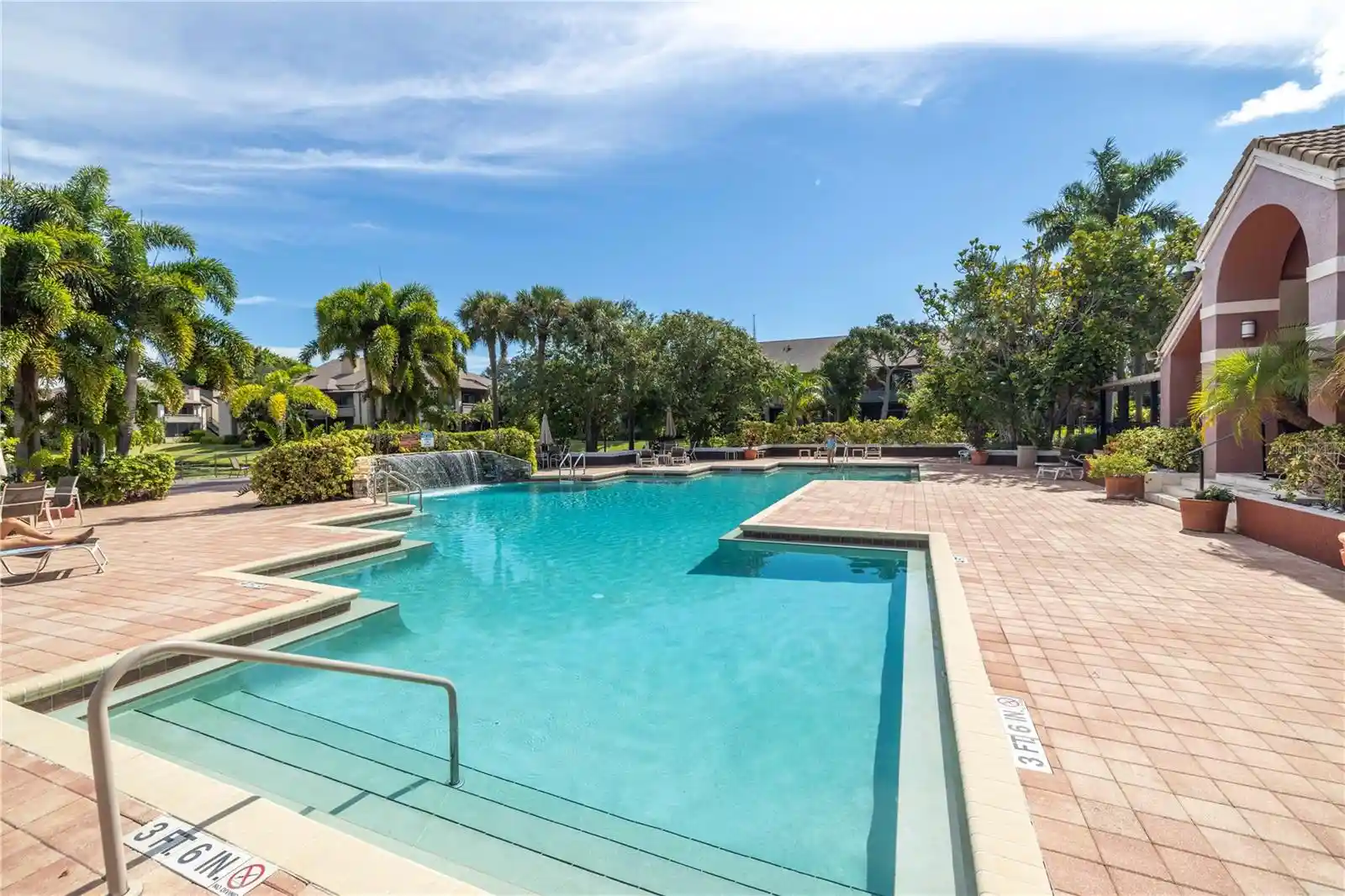 Listing Photo 58 - Condo for sale in 10263 Gandy Blvd N located at 10263 Gandy Blvd N, St. Petersburg, FL 33702 - Unit #315
