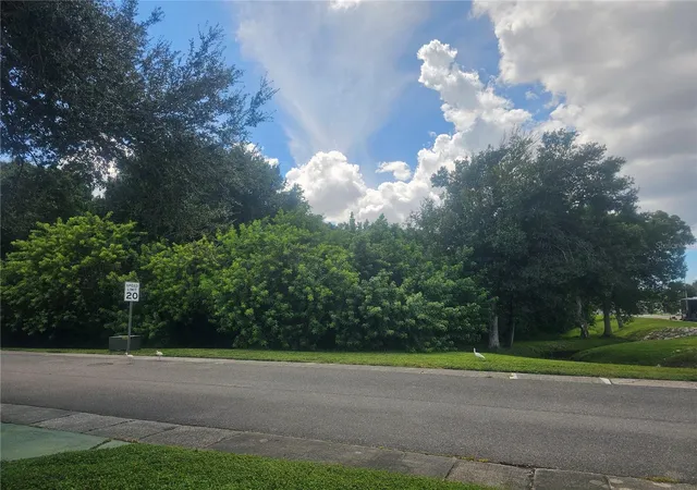 Photo 4 of Manufactured home for sale at 225 Tarpon Ln, Oldsmar, FL 34677 | MLS# TB8551252 | Listing updated on 2026-09-26