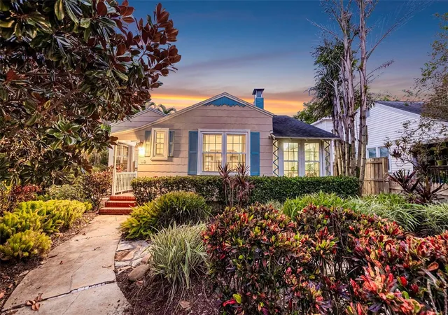 Photo 1 of Single family home for sale at 118 26th Avenue N, Saint Petersburg, FL 33704 | MLS# TB8551253 | Listing updated on 2026-10-09