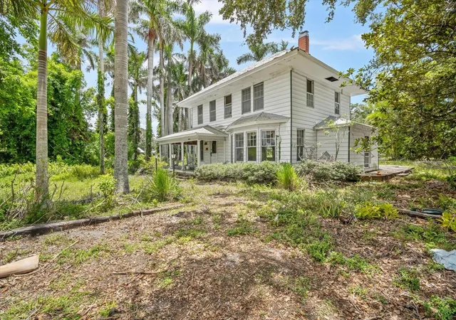 Photo 2 of Single family home for sale at 3601 Riverview Blvd, Bradenton, FL 34205 | MLS# A4707078 | Listing updated on 2026-09-23