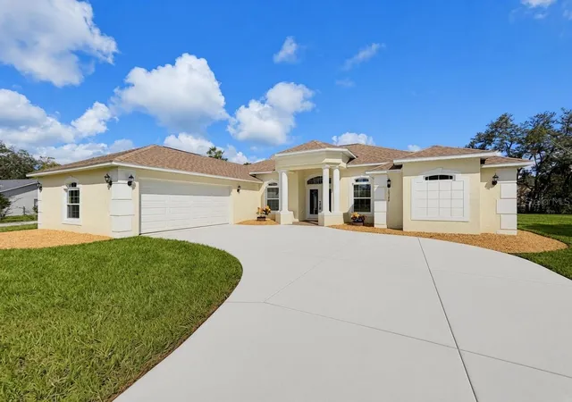 Photo 4 of Single family home for sale at 10389 Marvista Ct, Weeki Wachee, FL 34614 | MLS# W7889735 | Listing updated on 2026-09-28