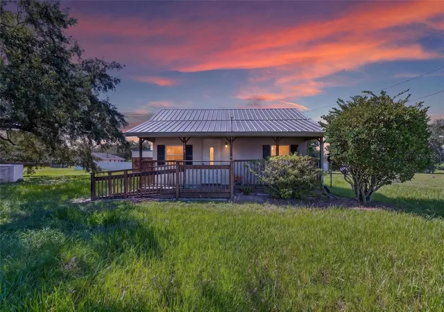 Photo 2 of Single family home for sale at 140 Williams St, Mulberry, FL 33860 | MLS# TB8551262 | Listing updated on 2026-09-29