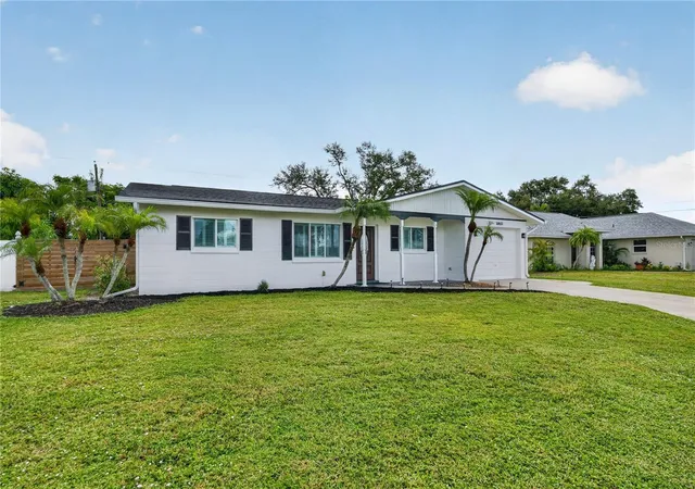 Photo 2 of Single family home for sale at 1789 Birch Dr, Venice, FL 34293 | MLS# D6148894 | Listing updated on 2026-09-28
