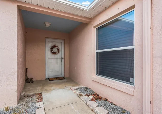 Photo 3 of Single family home for sale at 1624 Tampico Pl, Lady Lake, FL 32159 | MLS# G5118145 | Listing updated on 2026-09-25