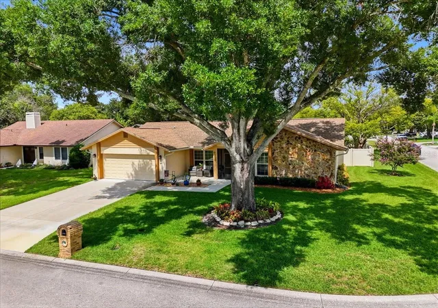 Photo 2 of Single family home for sale at 6436 Butternut Dr, Lakeland, FL 33813 | MLS# L4965263 | Listing updated on 2026-09-26
