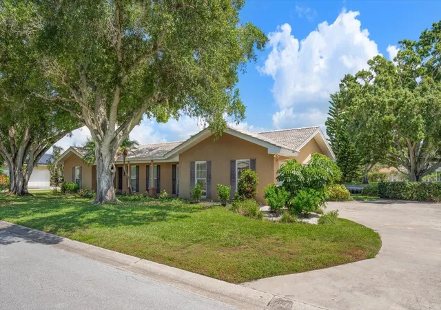 Photo 4 of Single family home for sale at 1641 Sherbrook Rd, Clearwater, FL 33764 | MLS# TB8551273 | Listing updated on 2026-09-23
