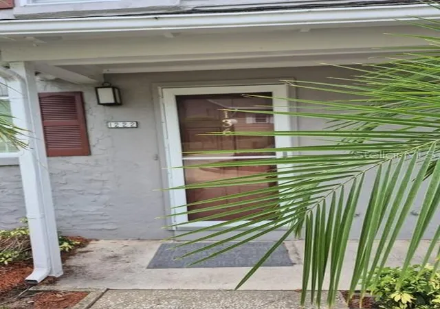Photo 1 of Condo for sale at 1222 Villa Ln #136, Apopka, FL 32712 | MLS# O6444041 | Listing updated on 2026-09-23