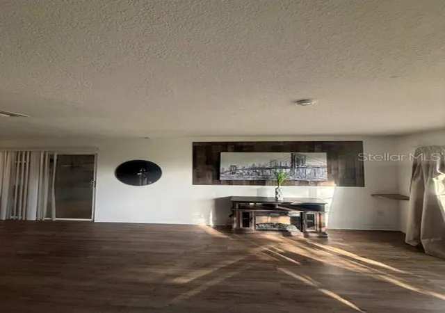 Photo 3 of Condo for sale at 1222 Villa Ln #136, Apopka, FL 32712 | MLS# O6444041 | Listing updated on 2026-09-23