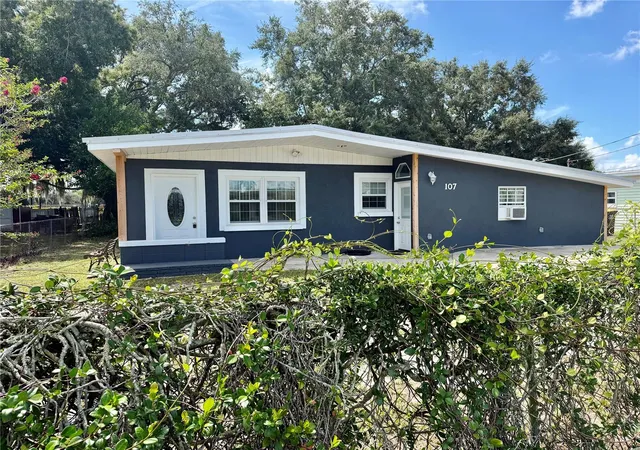 Single family home for sale at 107 Shirley Ct, EAGLE LAKE, FL 33839 | MLS# P4939971