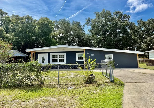Photo 1 of Single family home for sale at 107 Shirley Ct, Eagle Lake, FL 33839 | MLS# P4939971 | Listing updated on 2026-09-23
