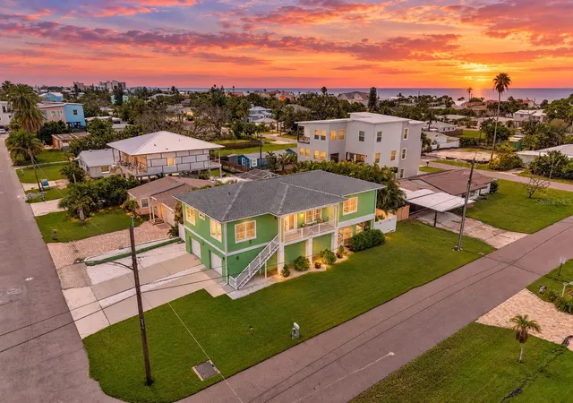 Photo 1 of Single family home for sale at 205 162nd Avenue, Redington Beach, FL 33708 | MLS# TB8551276 | Listing updated on 2026-10-14