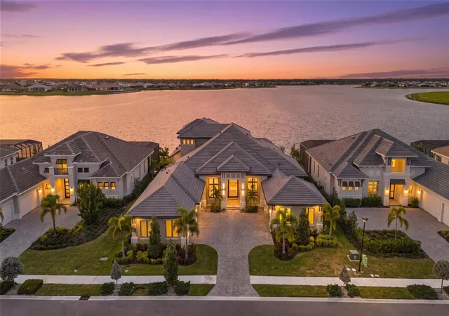 Photo 1 of Mansion for sale at 596 Blue Shell Loop, Sarasota, FL 34240 | MLS# A4707083 | Listing updated on 2026-10-20