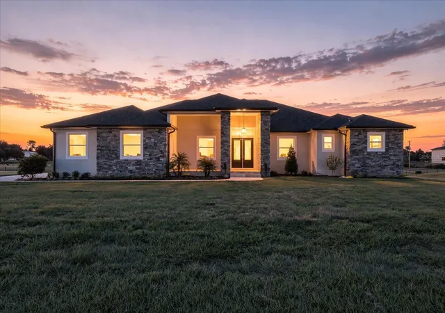 Photo 1 of Single family home for sale at 5302 Varn Rd, Plant City, FL 33565 | MLS# TB8551281 | Listing updated on 2026-09-25