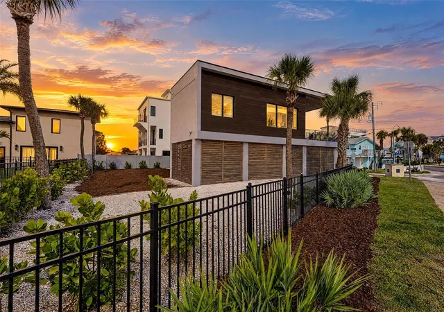Photo 3 of Single family home for sale at 429 Columbus Ave, New Smyrna Beach, FL 32169 | MLS# NS1089326 | Listing updated on 2026-09-28
